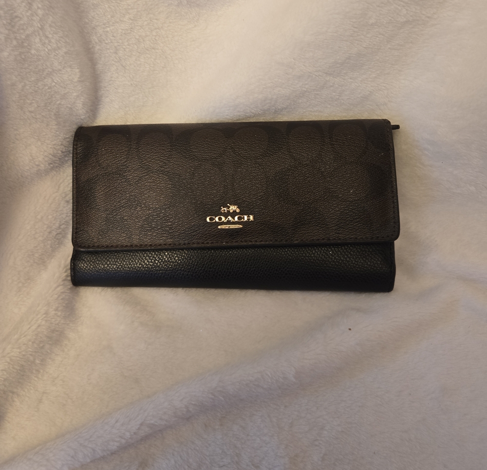 COACH Black Signature Fold-Over Wallet